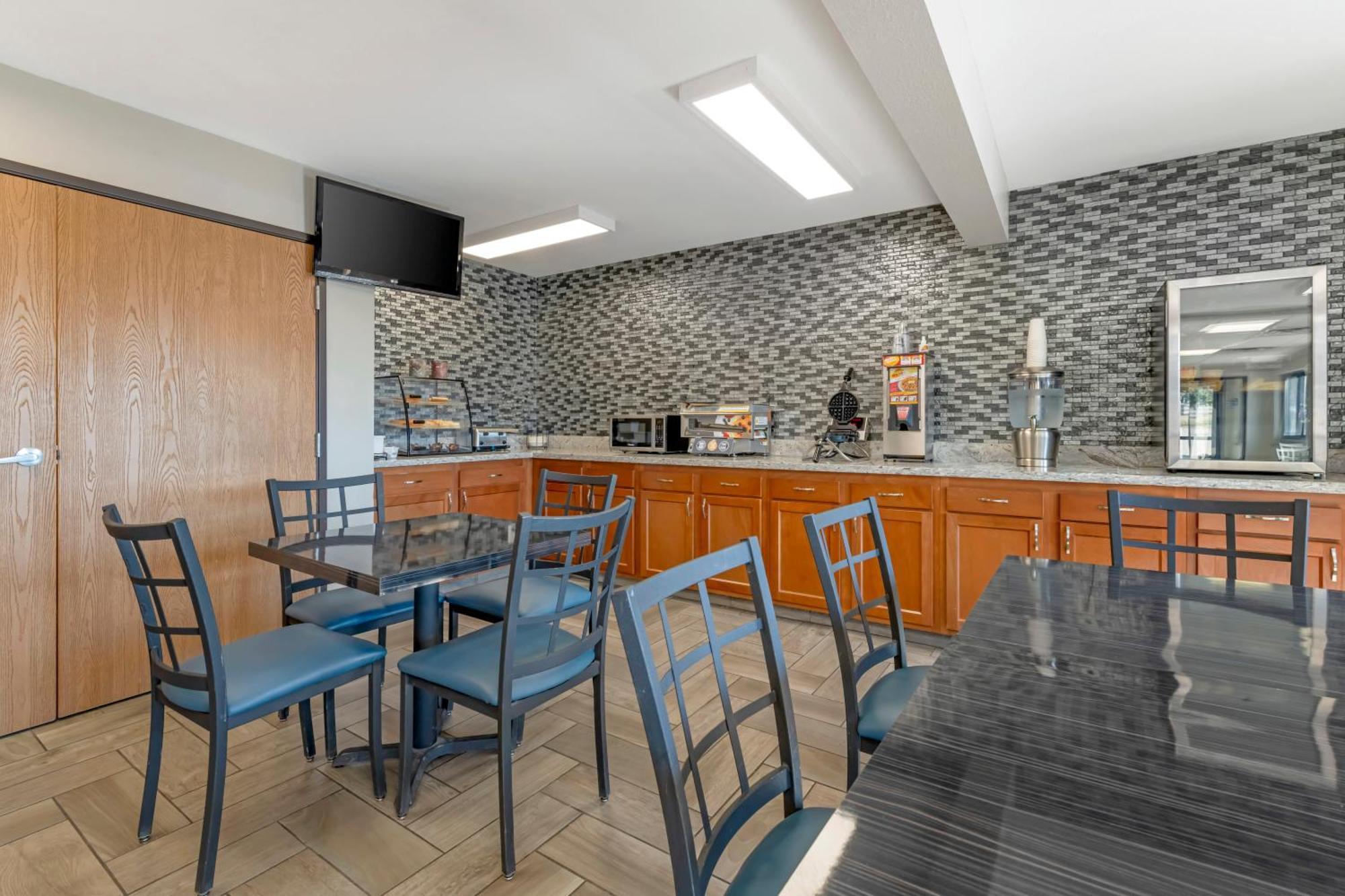 Harmony Inn New Ulm Экстерьер фото