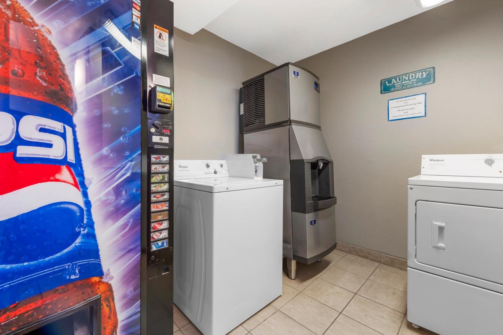 Harmony Inn New Ulm Экстерьер фото