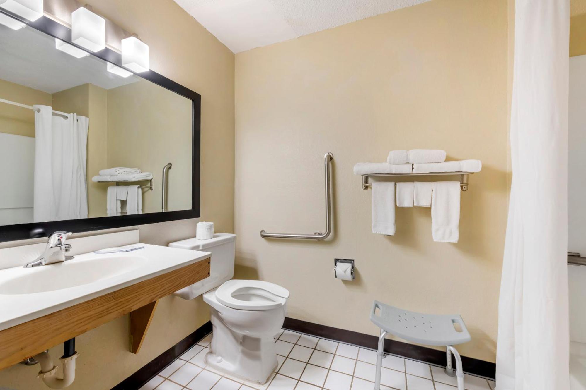 Harmony Inn New Ulm Экстерьер фото