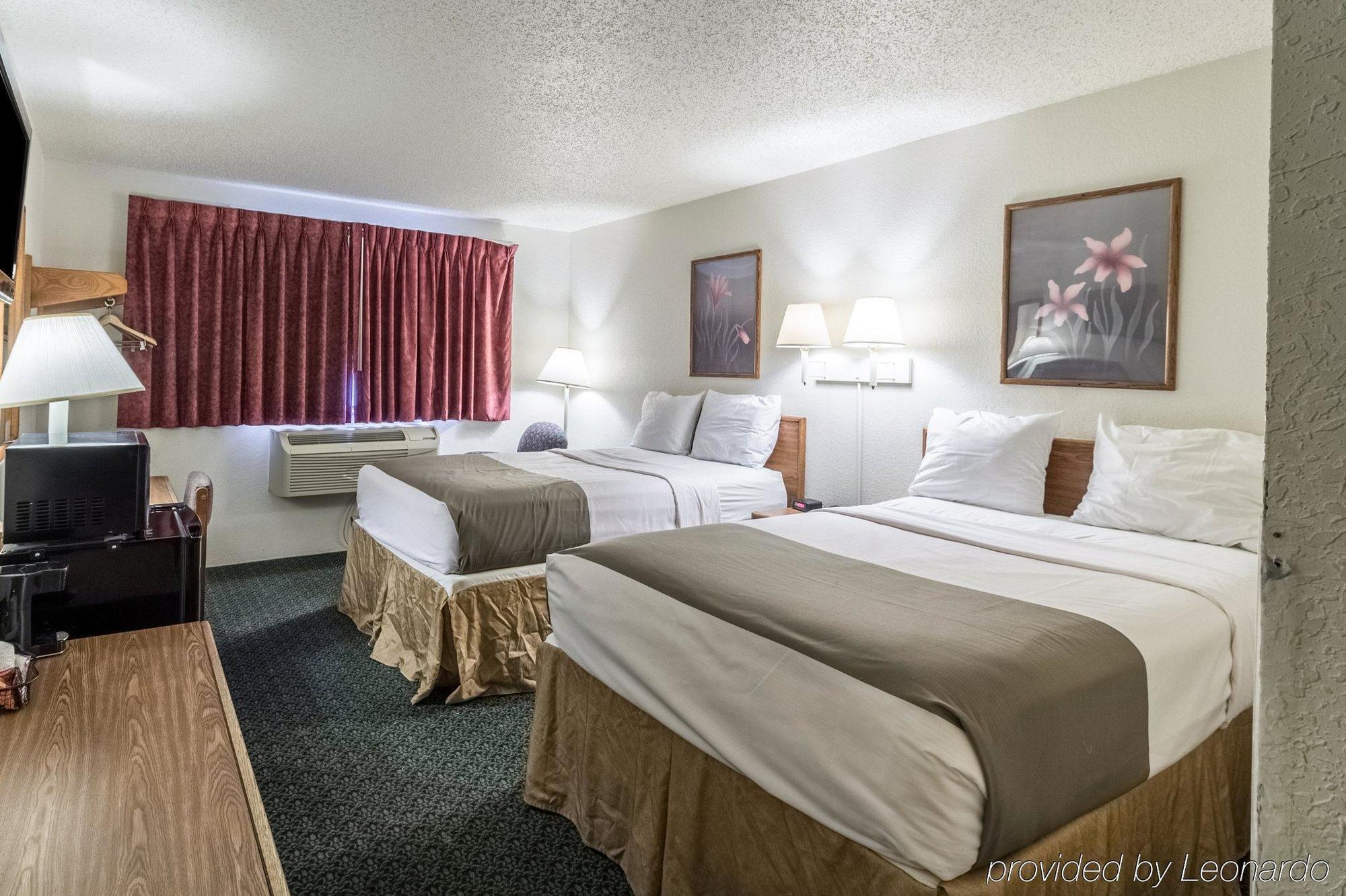 Harmony Inn New Ulm Экстерьер фото