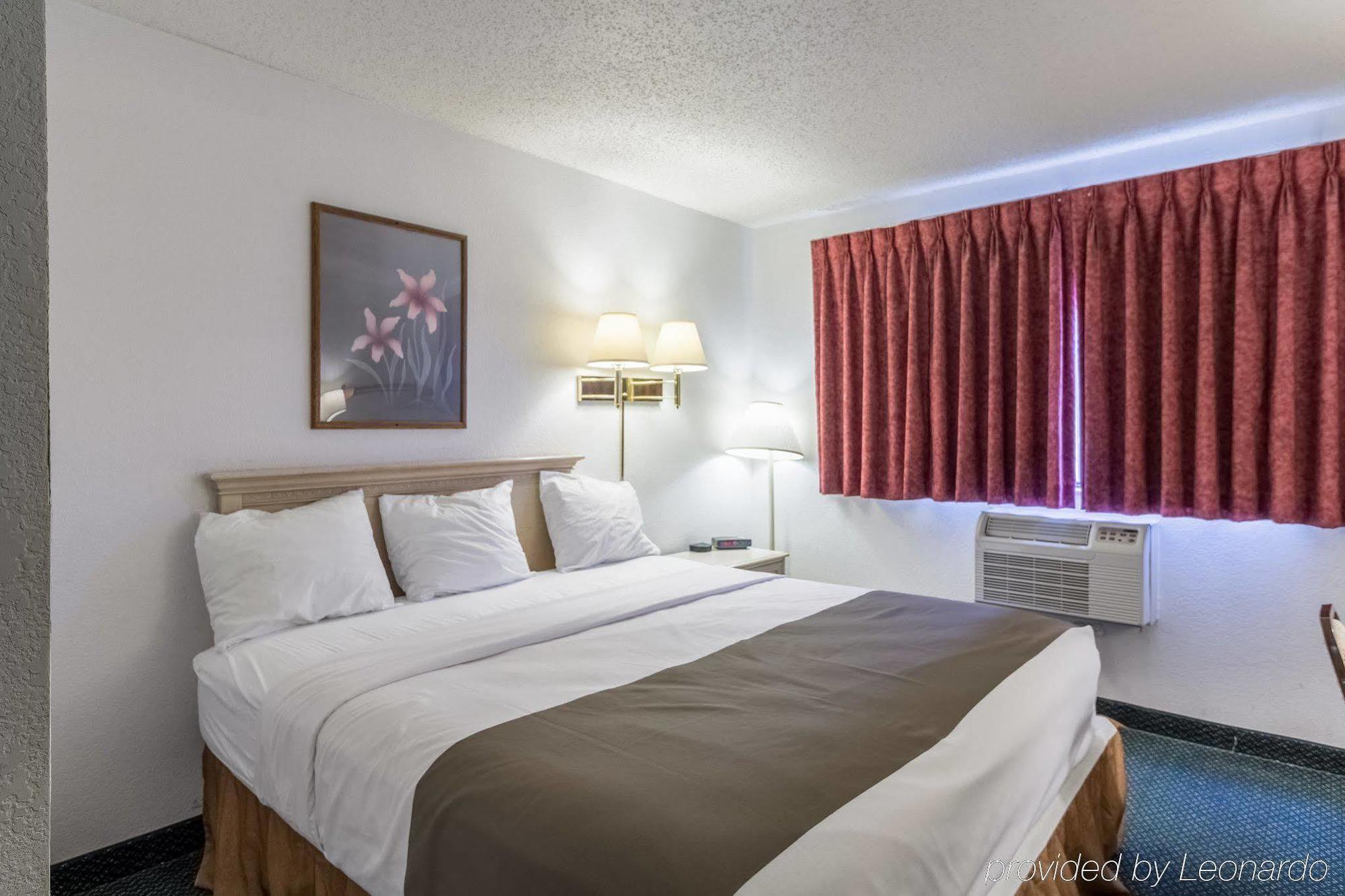 Harmony Inn New Ulm Экстерьер фото